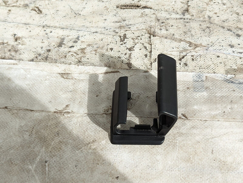AUDI E-TRON 2018-ON SEAT RAIL END CAP TRIM COVER 8S0881347A GENUINE