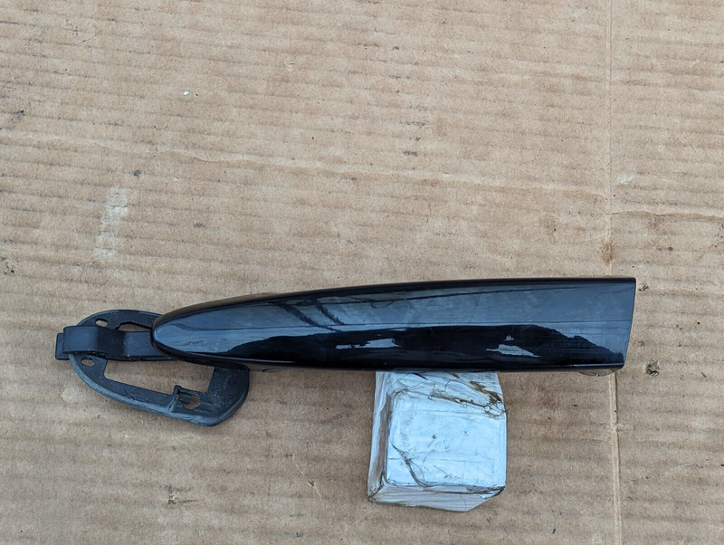 BMW X1 E84 09-15 FRONT LEFT N/S DOOR HANDLE 242687 GENUINE