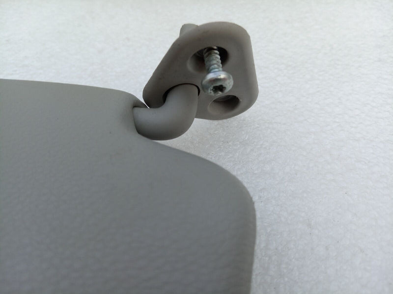 BMW X1 E84 09-15 PASSENGER LEFT SIDE SUN VISOR GENUINE