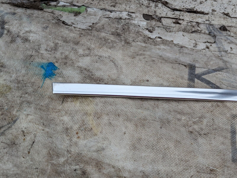 SKODA KAROQ NU7 17-21 FRONT LEFT N/S EXTERIOR TOP CHROME TRIM STRIP 575837644