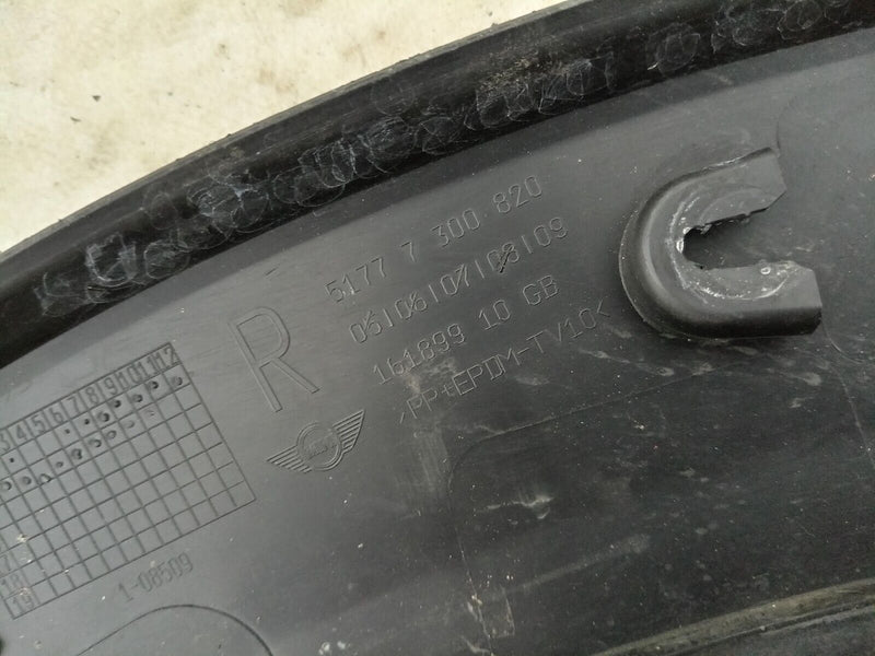MINI COOPER F55 F56 F57 18-21 FRONT RIGHT O/S WHEEL ARCH TRIM 51777300820