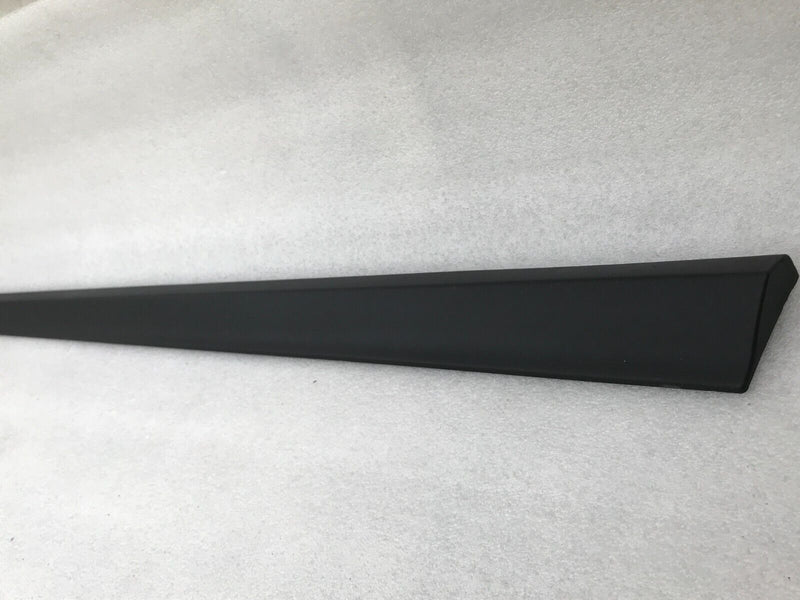 KIA XCEED CD 2019-22 FRONT DOOR RIGHT SIDE LOWER TRIM MOULDING PANEL 87722J7CA0