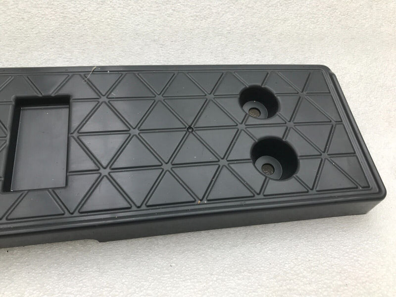 SEAT CUPRA BORN 2021-23 FRONT BUMPER *NEW NUMBER PLATE HOLDER GENUINE 10E807287A