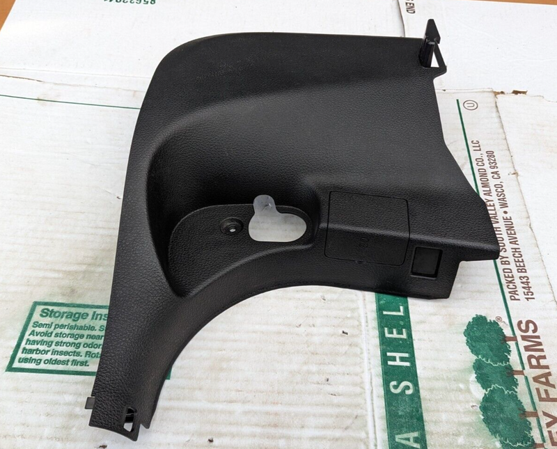 BMW 3 SERIES F30 2011-2019 FRONT RIGHT O/S LATERAL FOOT WELL TRIM PANEL 722196RE