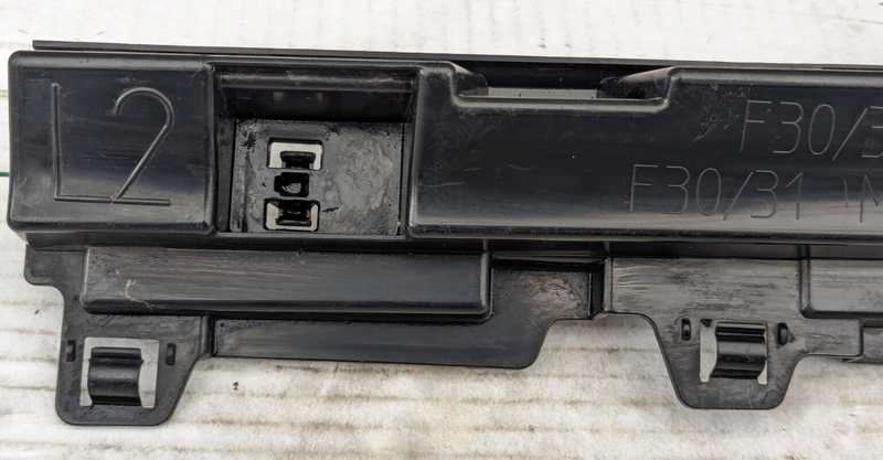 BMW 3 SERIES F30 2011-2019 FRONT LEFT N/S SKIRTING MOUNT BRACKET 7256915 GENUINE