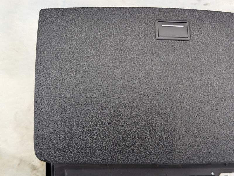 MERCEDES-BENZ C-CLASS W204 07-11 SAT NAV MULTIMEDIA SCREEN DISPLAY A2048204697
