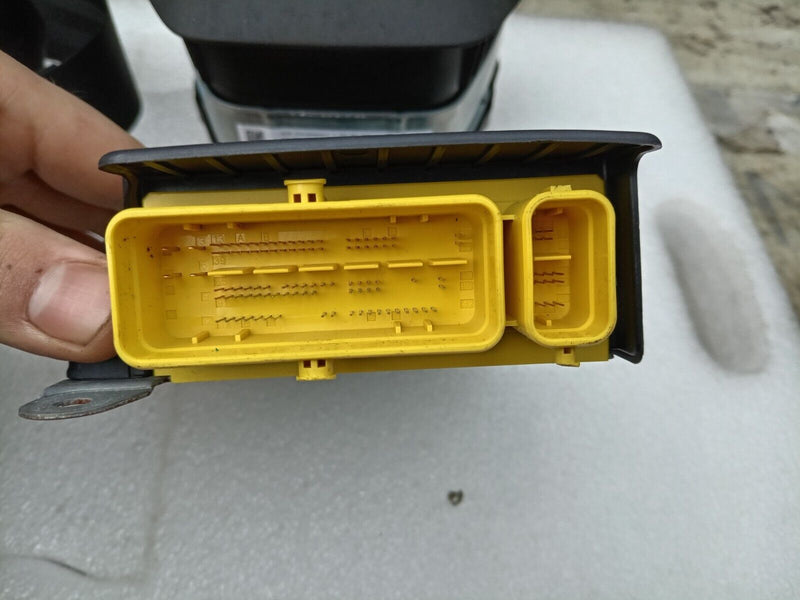 AUDI E-TRON **FULL SET DASHBOARD !! 2x AIRBAG, ECU UNIT MODULE, 4x SEATBELTS