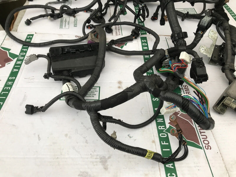 NISSAN QASHQAI J11 MK2 1.6 DCI *R9M ENGINE WIRING LOOM HARNESS & SMALL FUSE BOX