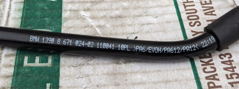 BMW 3 SERIES F30 2011-2019 FUEL BREATHER PIPE 8671024 GENUINE