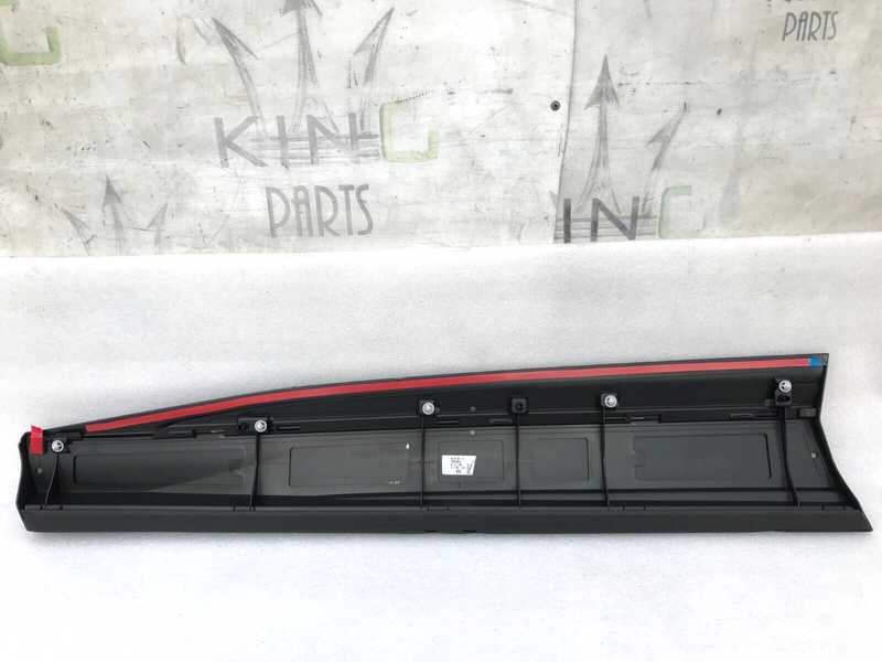 AUDI Q4 E-TRON *NEW FRONT DOOR TRIM MOULDING PANEL RIGHT SIDE 89A.853.960A