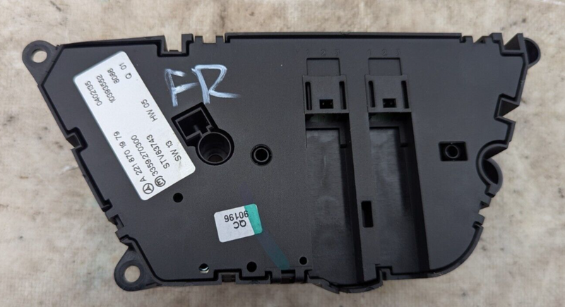 MERCEDES S-CLASS W221 06-13 FRONT DRIVER SEAT CONTROL SWITCH UNIT A2218701979