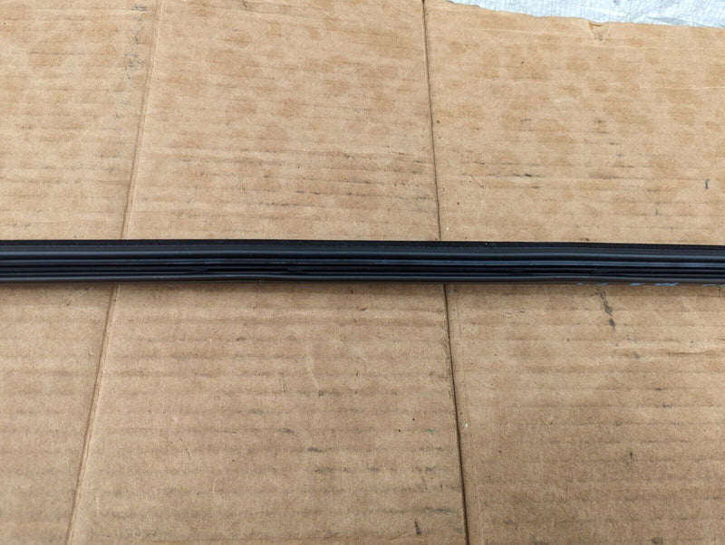 BMW X1 E84 09-15 INNER CHANNEL SEALING FRONT RIGHT O/S 2990301/302 GENUINE