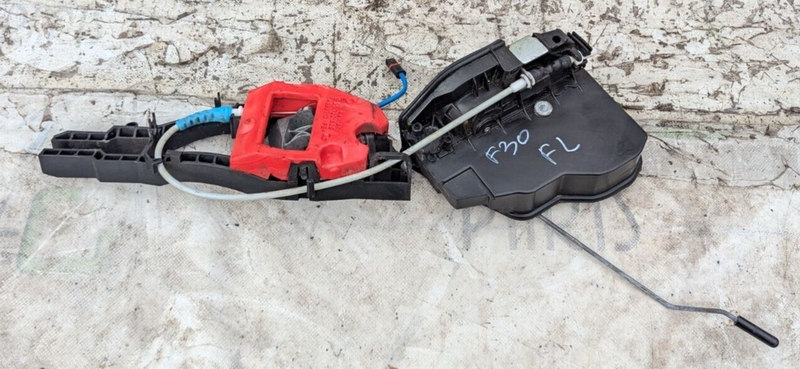 BMW 3 SERIES F30 11-19 FRON LEFT N/S DOOR HANDLE CARRIER W/DOOR LOCK MECHANISM