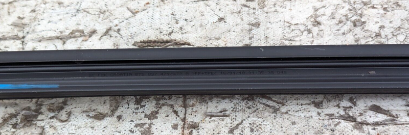 SKODA KAROQ NU7 17-21 FRONT LEFT N/S WINDOW INNER SLIDING SEAL 575837471 GENUINE