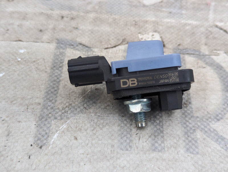 TOYOTA RAV4 MK5 XA50 19-ON CRASH IMPACT SENSOR 8983A-52010 GENUINE