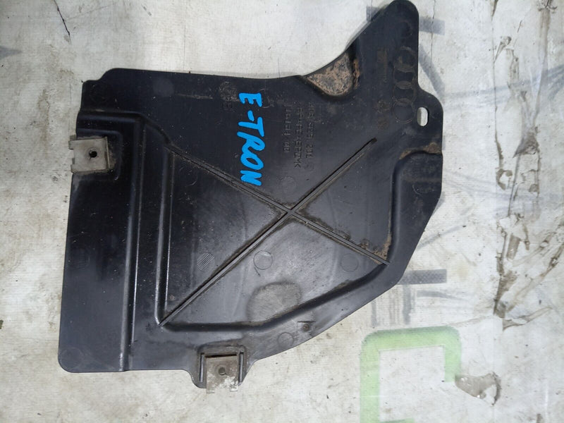 AUDI E-TRON 2018-ON FRONT LEFT N/S UNDER BODY TRAY COVER 4KE825201A GENUINE