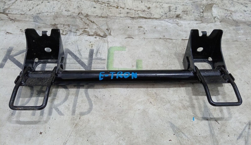 AUDI E-TRON 2018-ON ISOFIX CHILD SEAT SUPPORT BRACKET 80A813545 GENUINE
