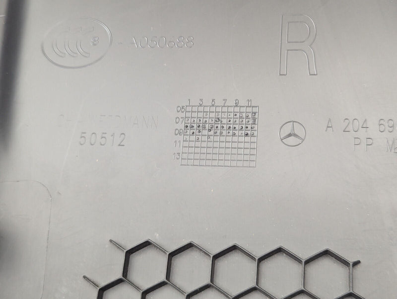 MERCEDES-BENZ C-CLASS W204 07-11 RIGHT O/S B-PILLAR LOWER TRIM COVER A2046900425