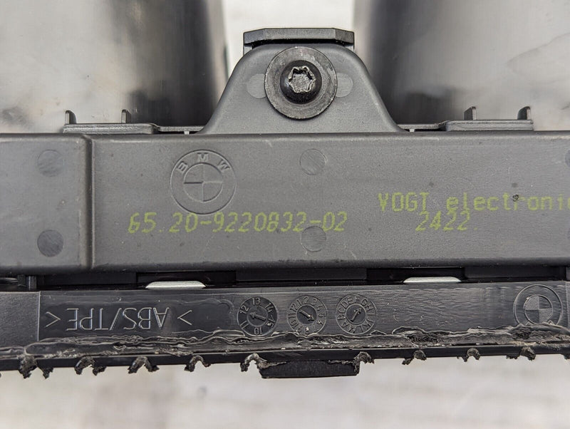 BMW 3 SERIES F30 11-19 CENTER CONSOLE CUP HOLDERS 82197005 GENUINE