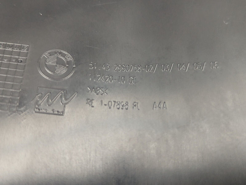 BMW X1 E84 09-15 FRONT RIGHT BOTTOM SIDE LATERAL TRIM PANEL COVER 2990758