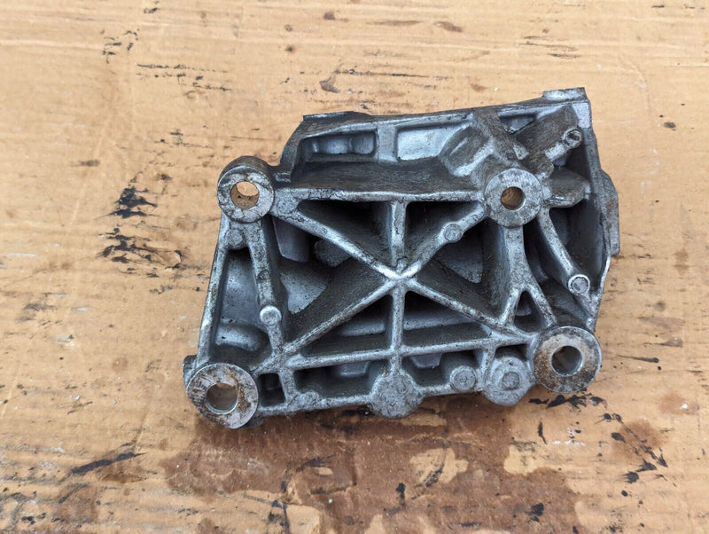 RANGE ROVER EVOQUE L538 2.2L DIESEL 11-15 ENGINE MOUNTING BRACKET 9656597780