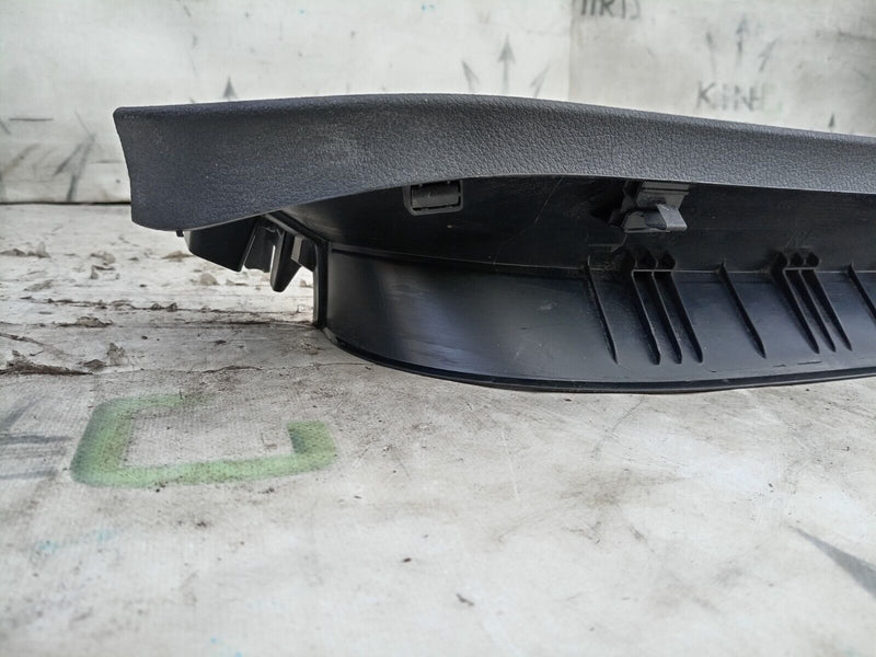 AUDI E-TRON 2018-ON TAILGATE RIGHT O/S UPPER TRIM COVER 4KE867608 GENUINE
