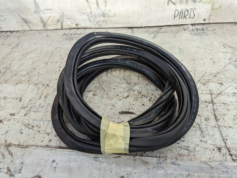 AUDI E-TRON 2018-ON FRONT DOOR INNER GASKET RUBBER SEAL 4KE831721 GENUINE