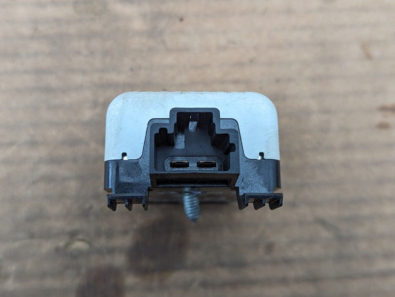 VW GOLF MK7 2012-2020 INTERFERENCE AERIAL ANTENNA AMPLIFIER 5Q0035570 GENUINE