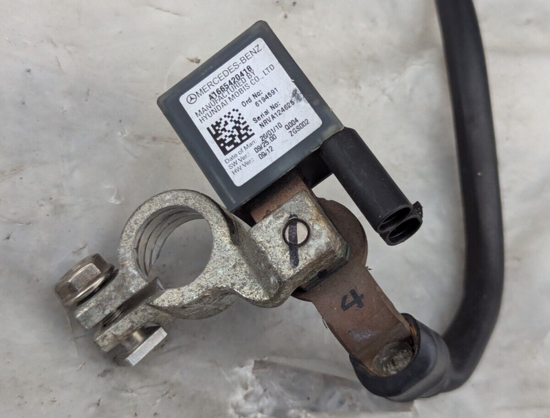 MERCEDES C-CLASS W204 07-11 NEGATIVE TERMINAL BATTERY CABLE A1665420418 GENUINE