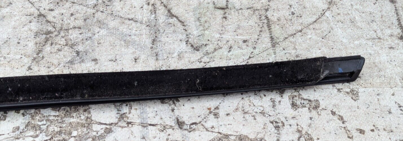 BMW 3 SERIES F30 11-19 REAR RIGHT O/S/R DOOR WINDOW WEATHER STRIP SEAL