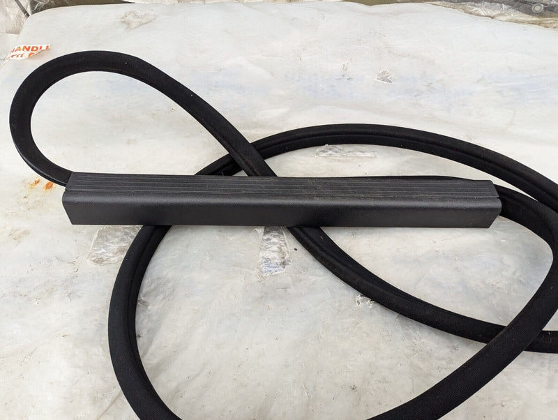 MERCEDES C-CLASS W204 07-11 FRONT LEFT N/S DOOR RUBBER GASKET SEAL A2046970951