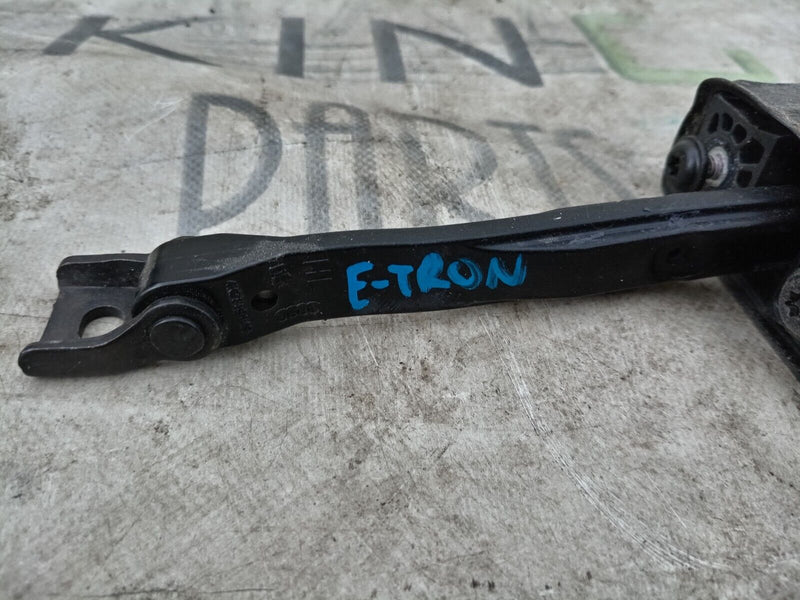 AUDI E-TRON 2018-ON REAR LEFT N/S DOOR CATCH STOPPER 4KE839267 GENUINE