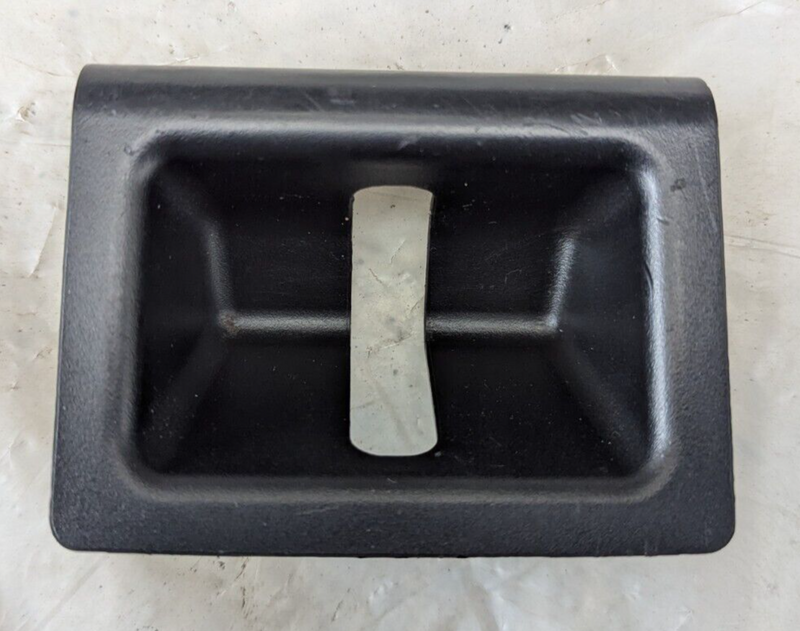 MERCEDES C-CLASS W204 07-11 BOOT LOCK COVER TRIM A2046900325 GENUINE