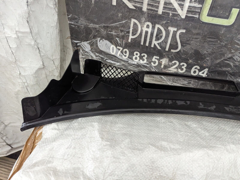 BMW X1 E84 09-15 WINDSCREEN SCUTTLE TRIM PANEL GENUINE 2990143