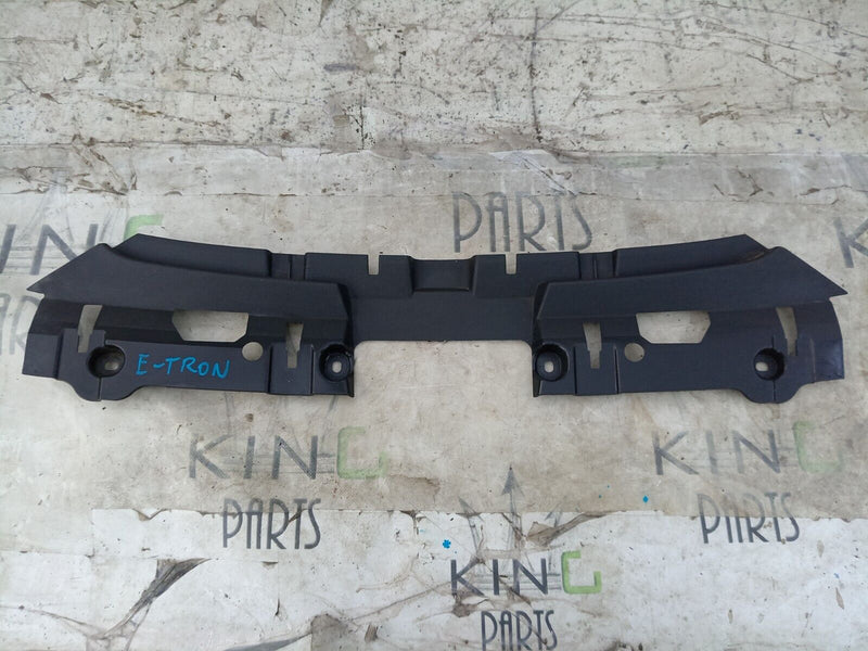 AUDI E-TRON 2018-ON RADIATOR SUPPORT ACCESS PANEL COVER 4KE807082 GENUINE