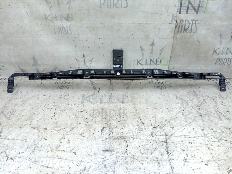 FIAT 500L 2012-2017 REAR BUMPER CENTRE MOUNT SUPPORT BRACKET  51885876