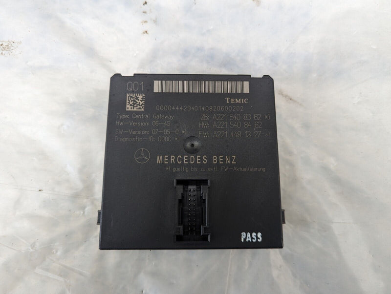 MERCEDES-BENZ S-CLASS W221 06-13 CENTRAL GATEWAY CONTROL UNIT A2215408362