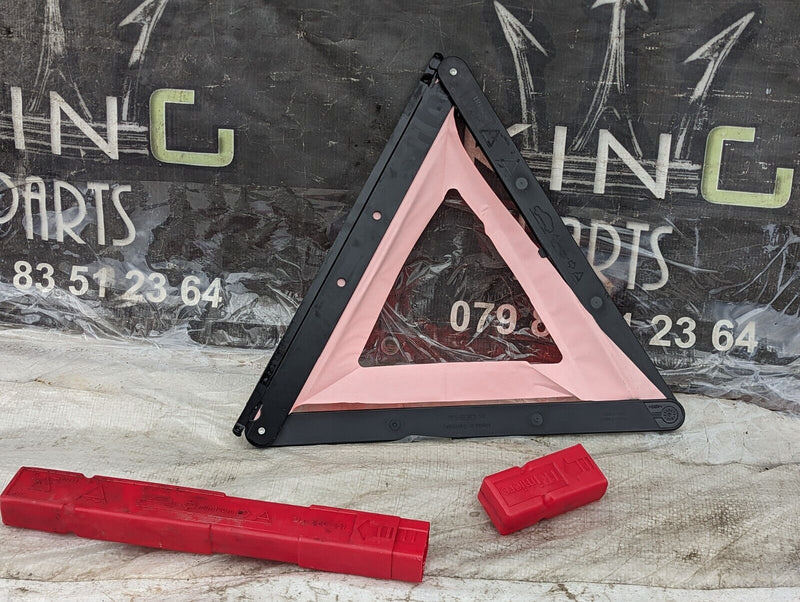 AUDI VW SEAT SKODA  EMERGENCY WARNING HAZARD TRIANGLE 7L0860251 GENUINE