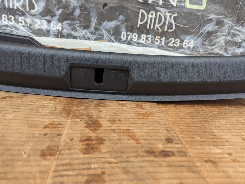 VW GOLF MK7 2012-2020 BOOT LOADING SILL TRIM COVER 5G6863459 GENUINE