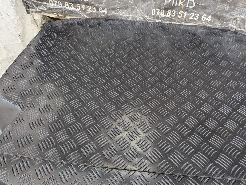 MERCEDES C-CLASS W204 07-11 BOOT LINER RUBBER MAT FLOOR COVER GENUINE
