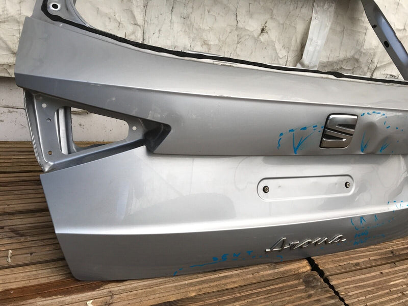 SEAT ARONA 2017-2023 GENUINE BOOT LID TAILGATE PANEL in SILVER