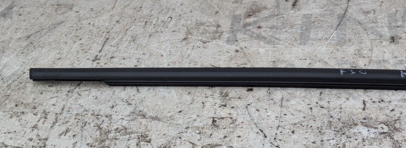 BMW 3 SERIES F30 11-19 REAR RIGHT O/S/R DOOR WINDOW WEATHER STRIP SEAL