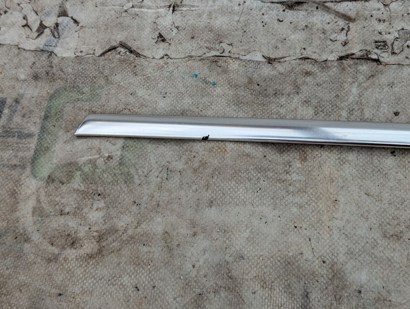 SKODA KAROQ NU7 17-21 REAR RIGHT O/S DOOR TOP CHROME STRIP 575839644 GENUINE