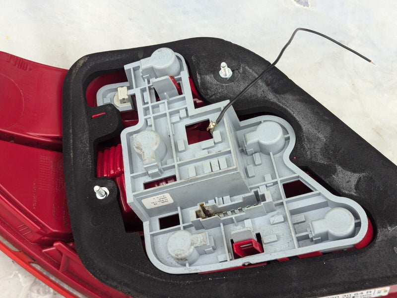 MERCEDES-BENZ C-CLASS W204 2007-2014 REAR RIGHT O/S TAILLIGHT A2048203064