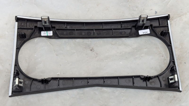 MERCEDES-BENZ C-CLASS W204 07-11 CENTER CONSOLE SURROUND TRIM A204680490 GENUINE