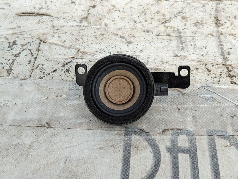 AUDI E-TRON 2018-ON WINDSHIELD LEFT N/S PILLAR LOUDSPEAKER 4KE035399 GENUINE