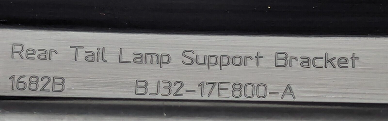 RANGE ROVER EVOQUE L538 REAR RIGHT O/S TAILLIGHT SUPPORT BRACKET BJ32-17E800-A