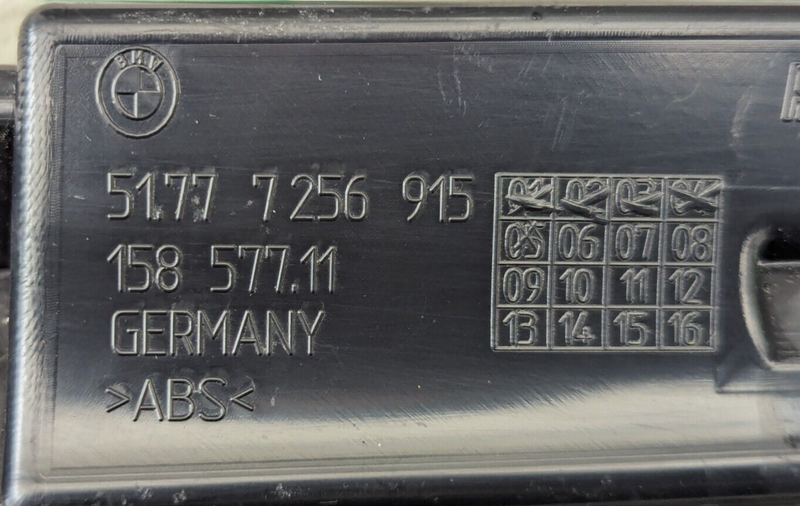 BMW 3 SERIES F30 2011-2019 FRONT LEFT N/S SKIRTING MOUNT BRACKET 7256915 GENUINE