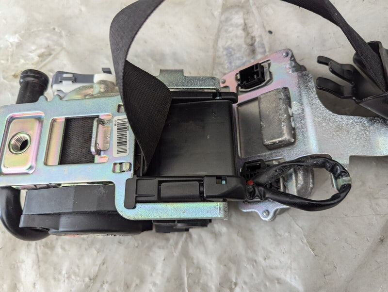 MERCEDES C-CLASS W204 07-11 FRONT PASSENGER SEAT N/S SEAT BELT A2048602586