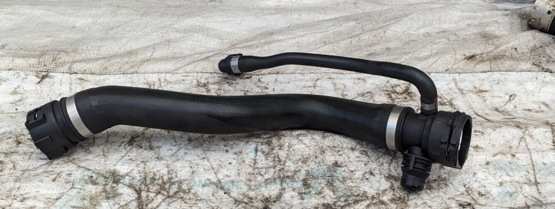 BMW X1 E84 09-15 N47 RADIATOR UPPER COOLANT HOSE PIPE GENUINE 7797257